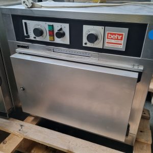 Dry Oven (Incubator)
